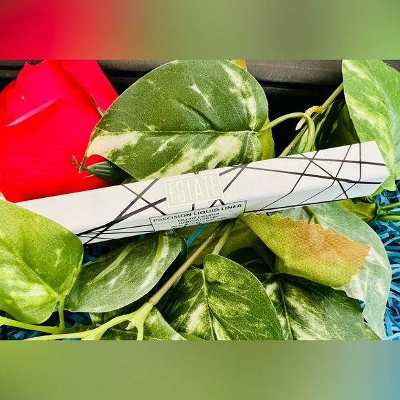 NIB Estate Precision Liquid Eyeliner in Black - Picture 6 of 6